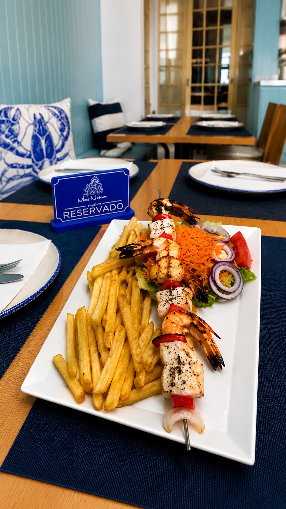 Placa Reservado personalizada para o restaurante Mare Nostrum